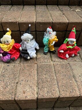 Set of 4 vintage clown dolls porcelain
